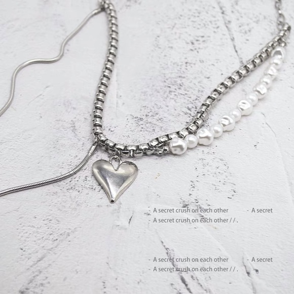 Punk pearl choker necklace - Picture 3 of 5